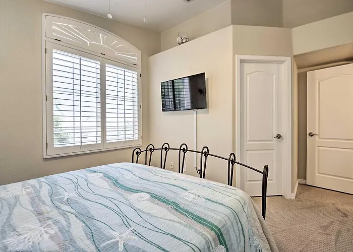 Holiday home Boat Dock, Game Room! Lakefront Glendale Getaway
