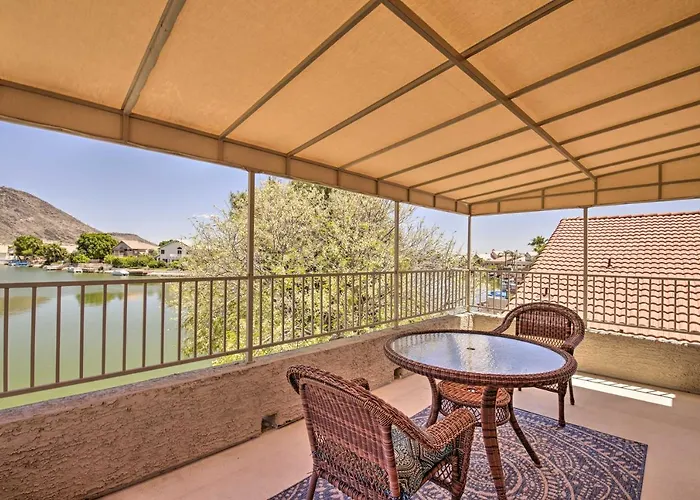 Boat Dock, Game Room! Lakefront Glendale Getaway