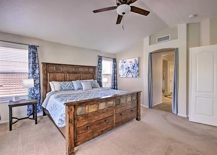 Holiday home Boat Dock, Game Room! Lakefront Glendale Getaway
