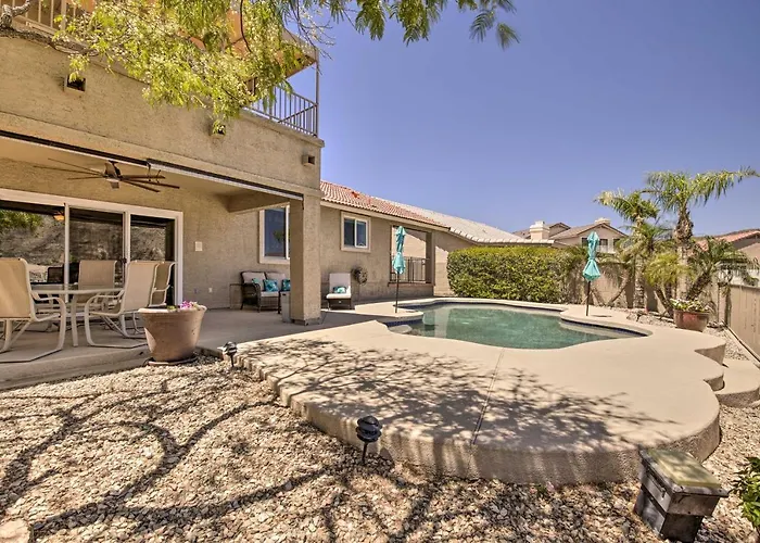 Holiday home Boat Dock, Game Room! Lakefront Glendale Getaway *